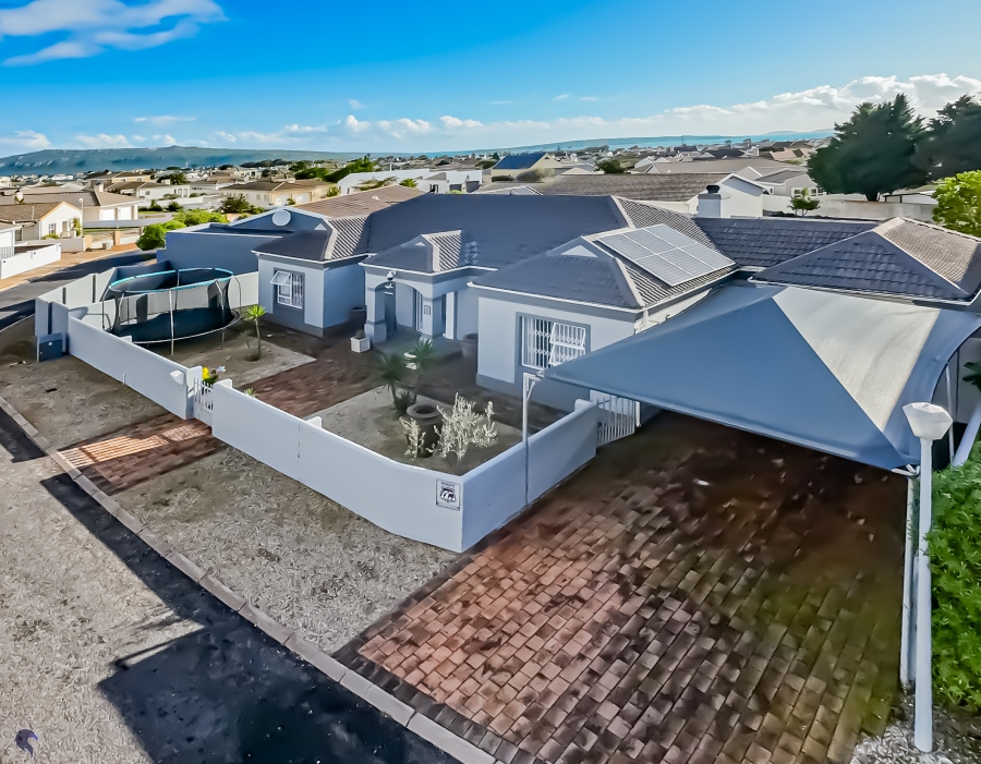 3 Bedroom Property for Sale in Country Club Western Cape